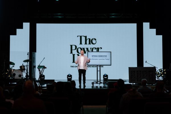 Meet the Lead Pastor at Heartland Church