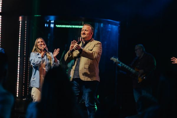 Worship at Heartland Church